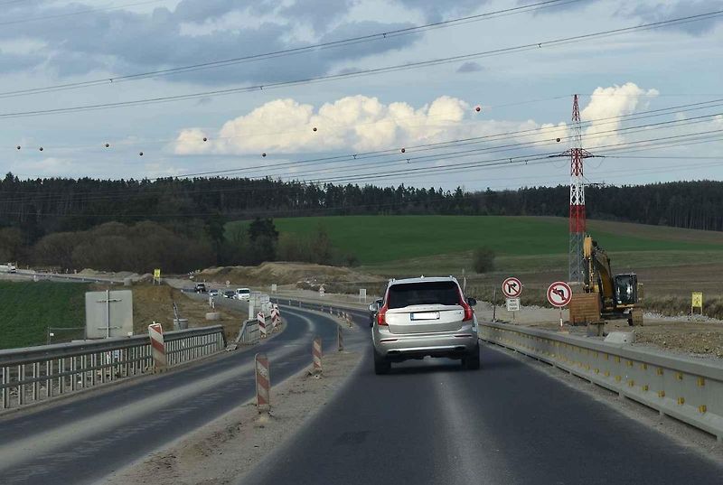 Dostavba dálnice D4 vstoupila do poslední stavební sezony.
