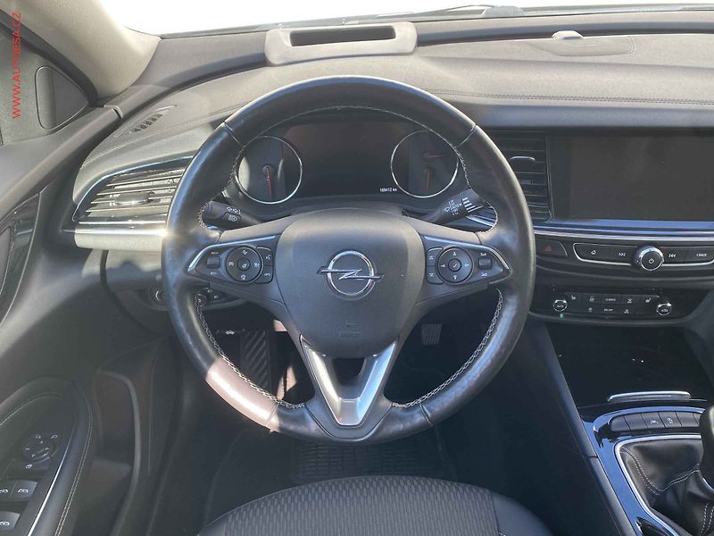 Opel Insignia (2017) 1.5 T, LED, navi, headUP - fotka 11 z 19