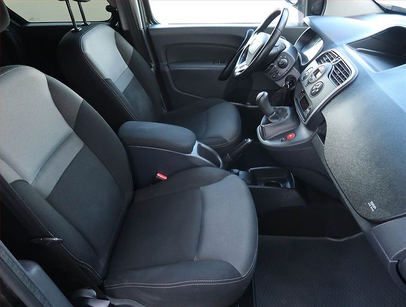 Renault Kangoo (2017) 1.5 dCi, 5Míst, ČR, 1Maj, DPH - fotka 9 z 19