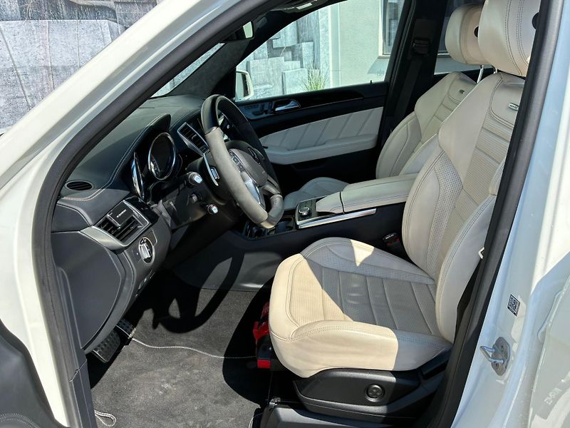 Mercedes-Benz Třídy M (2015) ML63 AMG ,386KW, 4MATIC, H/K - fotka 19 z 43