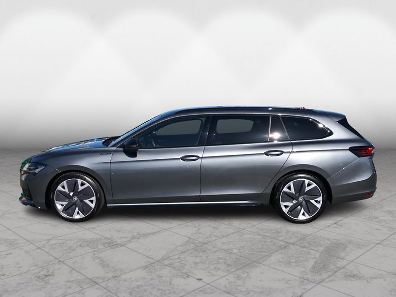 Škoda Superb Combi 2.0 TDi DSG 7st. SPORTLI - fotka 3 z 30