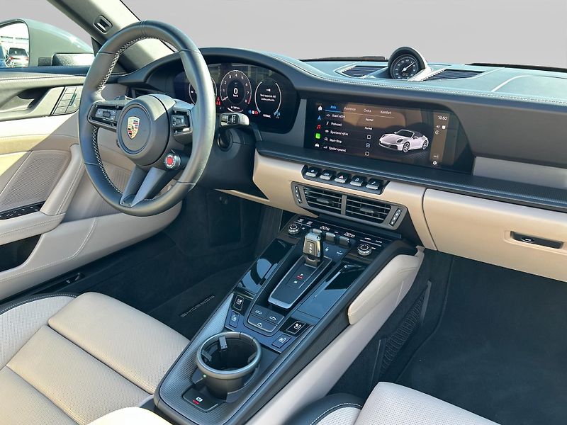 Porsche 911 911 Carrera - fotka 26 z 30