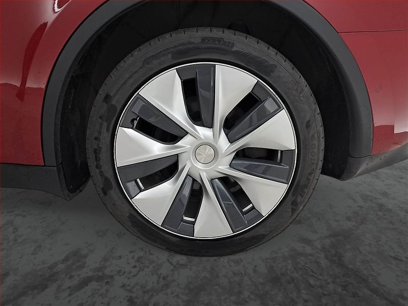 Tesla Model Y (2022) Long Range AWD 79kWh, SoH 91% - fotka 15 z 22