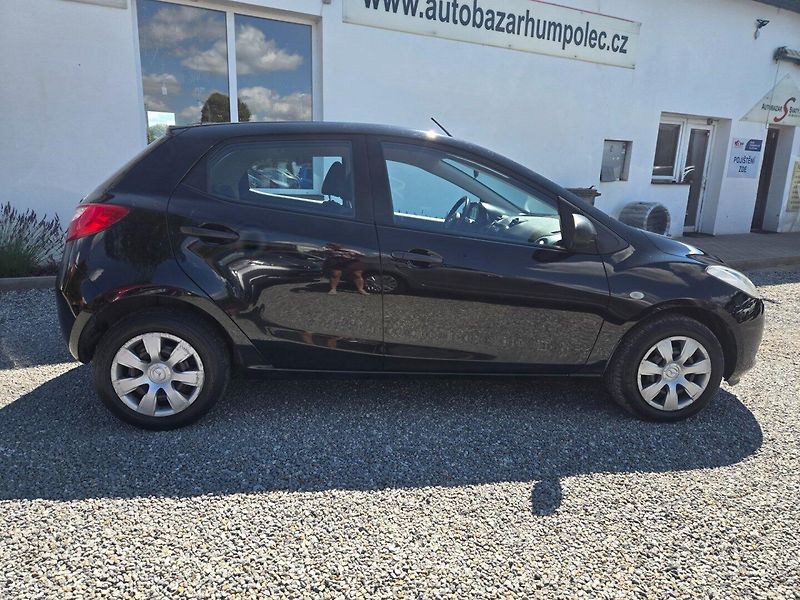 Mazda 2 (2010) 1.3 i Klima - fotka 2 z 21
