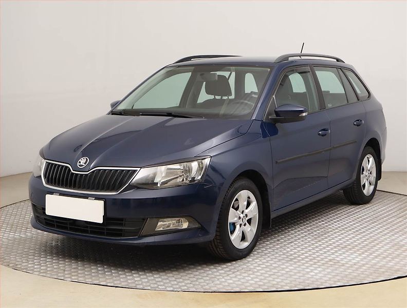 Škoda Fabia (2015) Ambition Plus 1.2 TSI, Navi - fotka 2 z 18