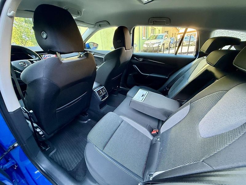 Škoda Octavia (2022) 1,5TSi 96kW G-TEC CNG ČR 50tkm - fotka 9 z 16