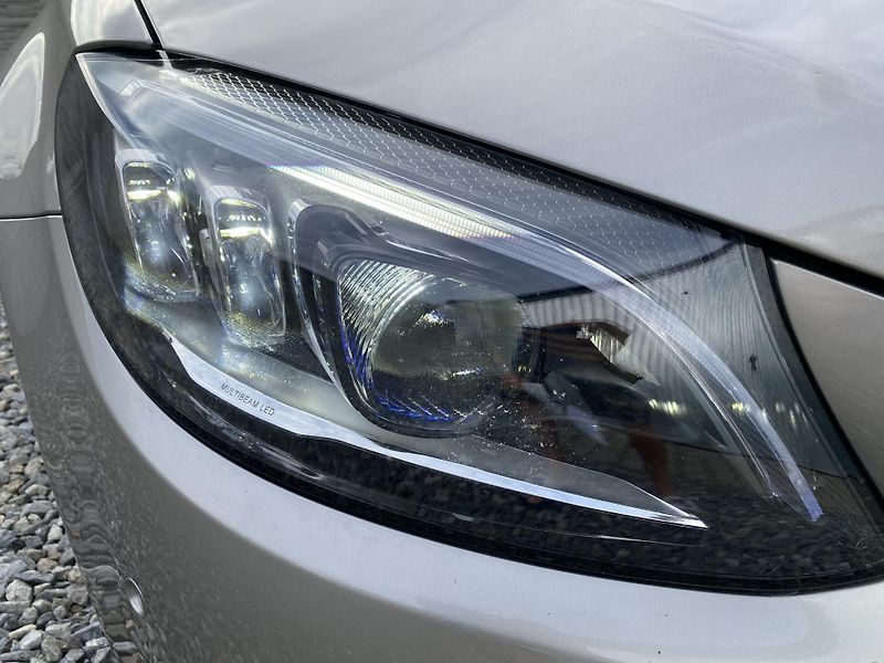 Mercedes-Benz Třídy C C 400 COUPE 4MATIC 51.000KM - fotka 64 z 149