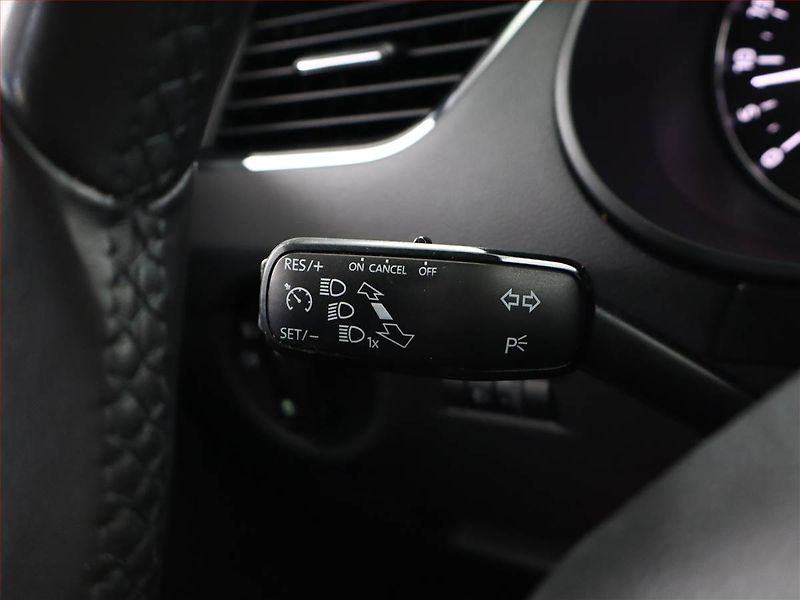 Škoda Octavia (2017) Ambition 1.6 TDI, Serv.kniha - fotka 13 z 14
