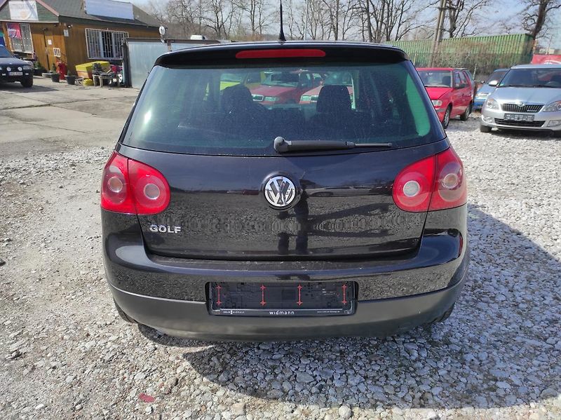 Volkswagen Golf V,  UNITED, VELICE PĚKNÝ - fotka 5 z 22