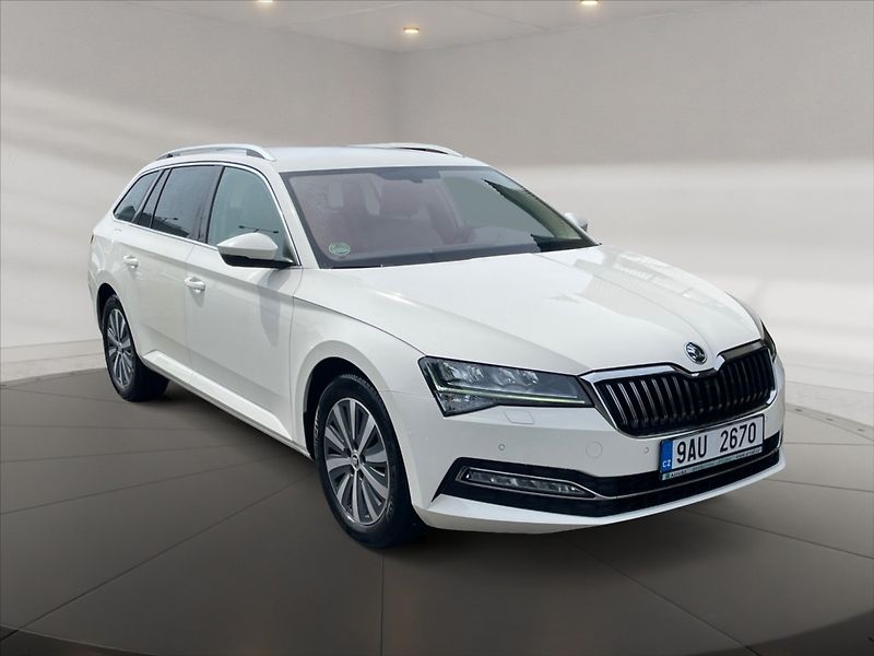 Škoda Superb 1,5 TSI 110 Style - fotka 1 z 11