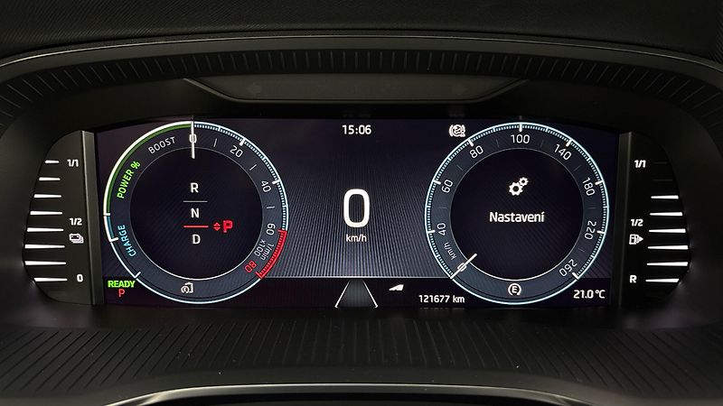 Škoda Octavia 1.4 TSI iV DSG Ambition - fotka 10 z 27