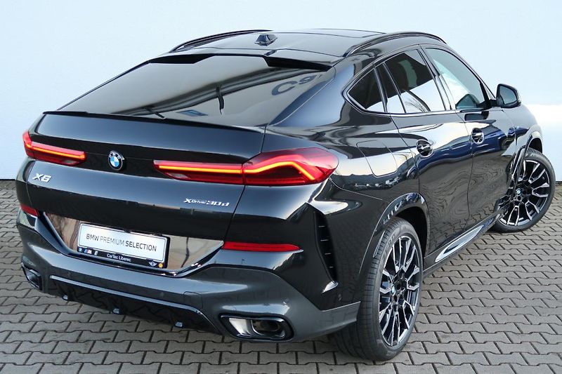 BMW X6 xDrive30d - fotka 3 z 6