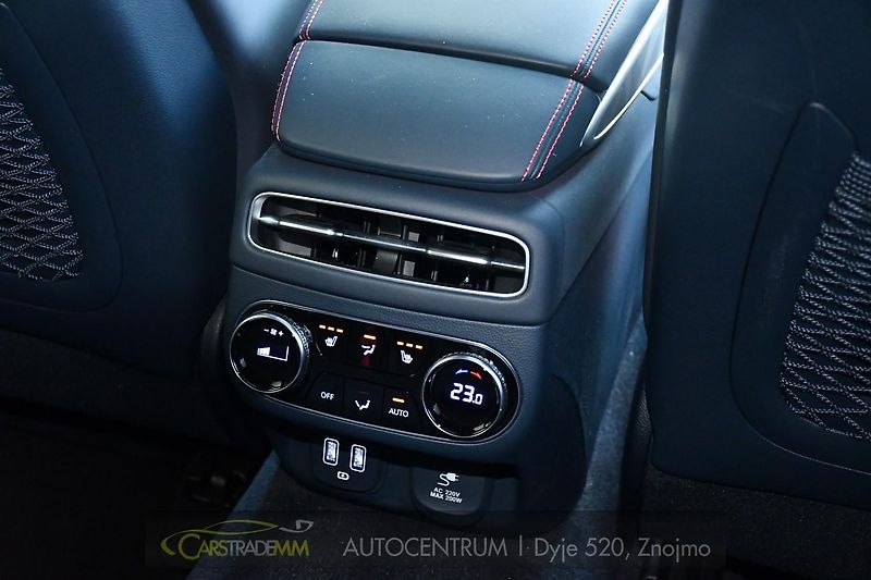 Genesis GV70 2.2CRDi AWD SPORT ZÁRUKA - fotka 25 z 59