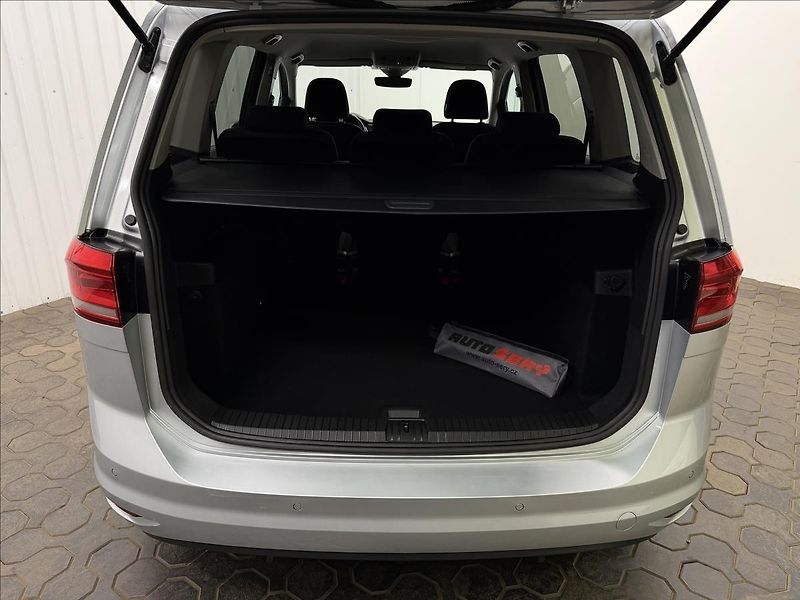 Volkswagen Touran 2.0TDI 2XKOLA 1MAJITEL 84KM! - fotka 29 z 37