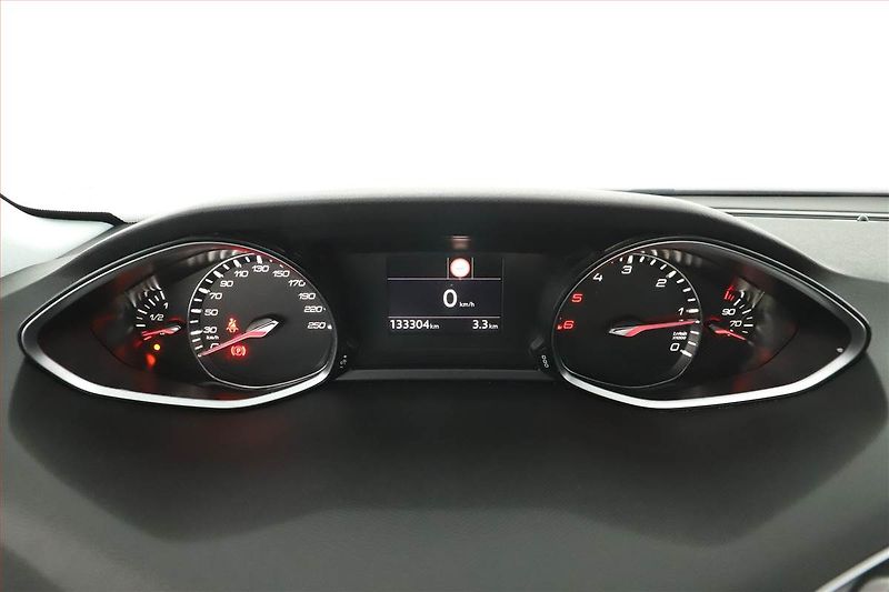 Peugeot 308 (2020) Allure 1.5 BlueHDi, Serv.kniha - fotka 8 z 15