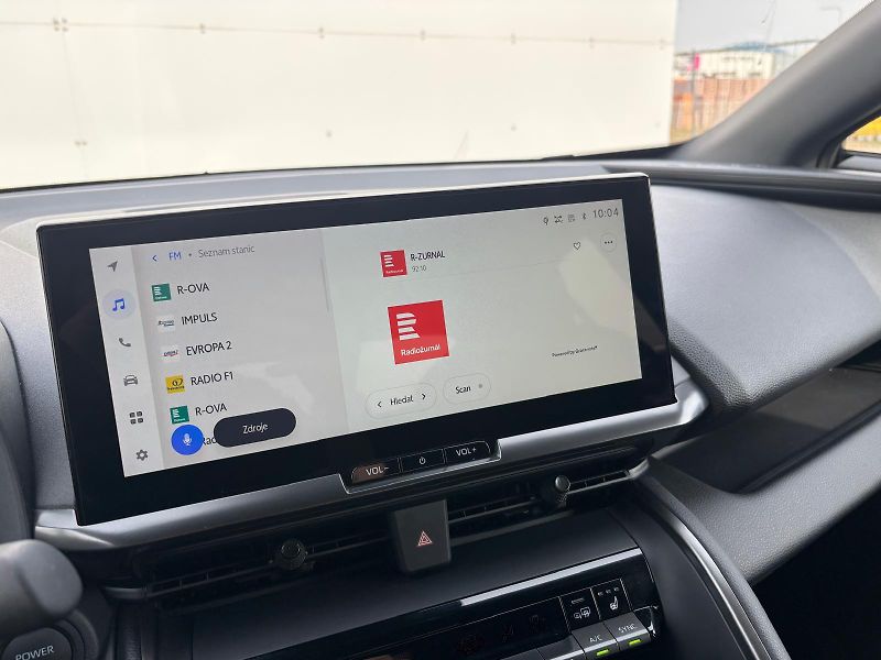 Toyota C-HR 2,0 HEV e-CVT Style - fotka 18 z 27