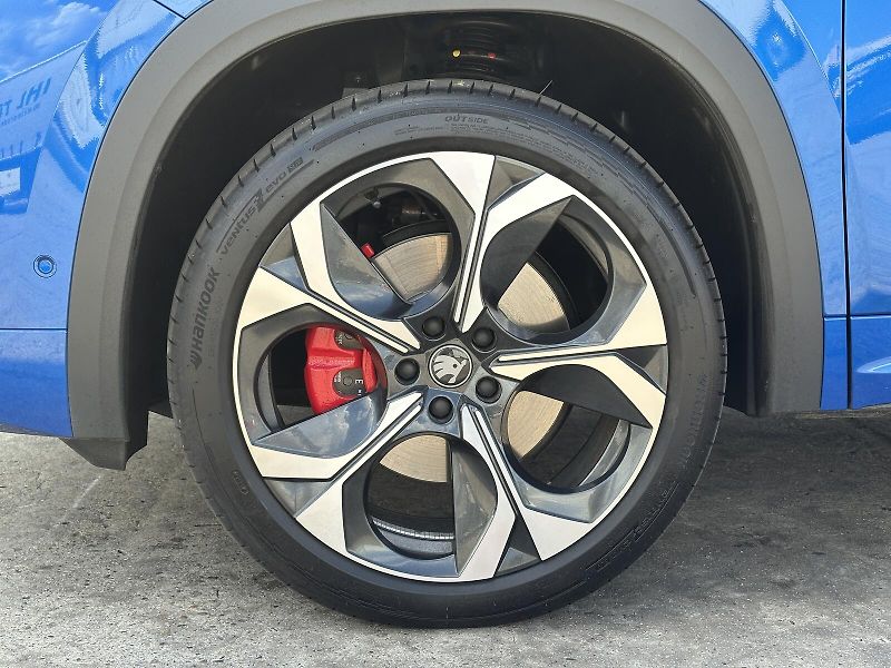 Škoda Kodiaq RS 2.0TSi DSG 4x4 265PS Matrix - fotka 12 z 54