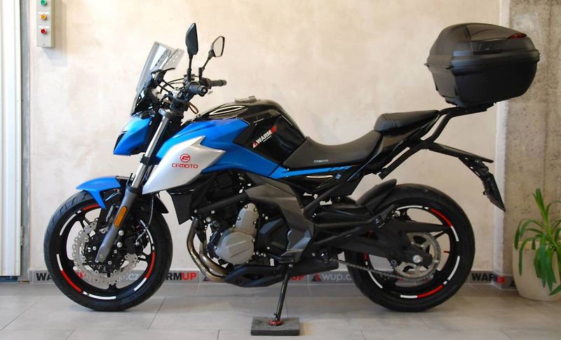 CFMOTO 650 NK (2022) 650NK - hezký stav, původ ČR - fotka 12 z 20