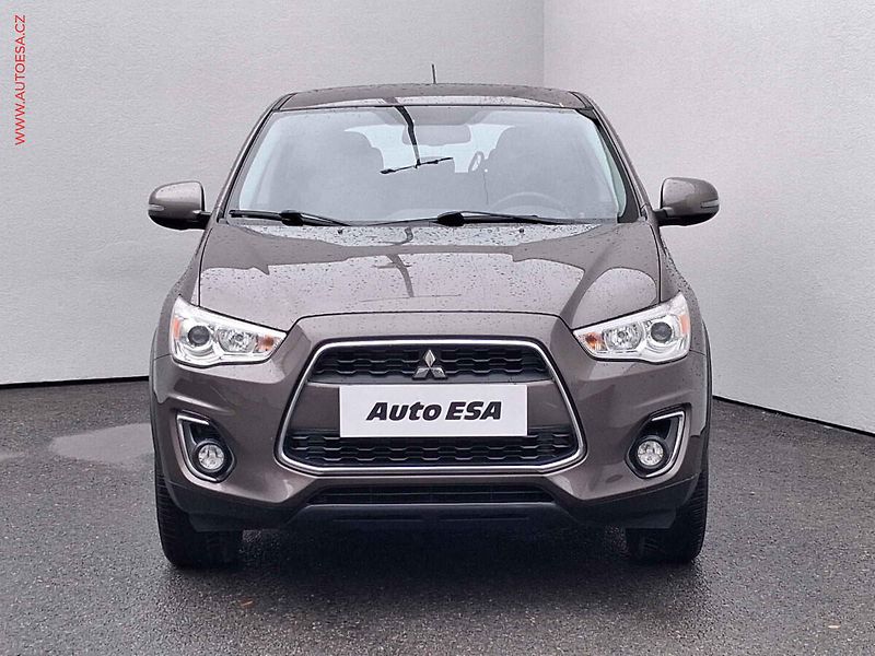 Mitsubishi ASX (2015) 1.6 MIVEC, Kamera, +kola - fotka 2 z 16
