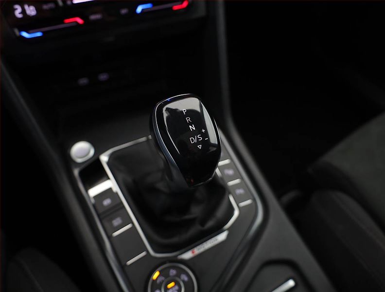 Volkswagen Tiguan (2022) Elegance 2.0 TDI, digi klima - fotka 11 z 21