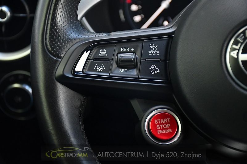 Alfa Romeo Stelvio 2.2 Diesel 16V 154kW VELOCE Q4 - fotka 28 z 53