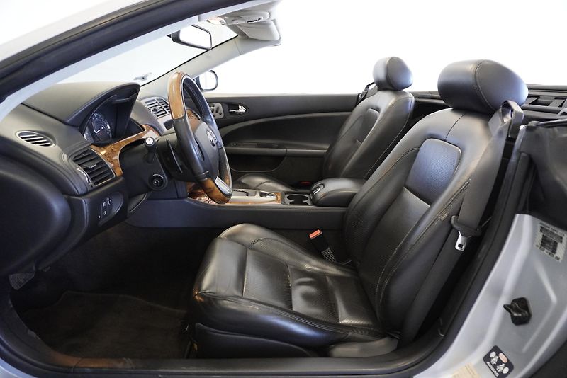Jaguar XK 4.2 V8 kabrio - fotka 14 z 30