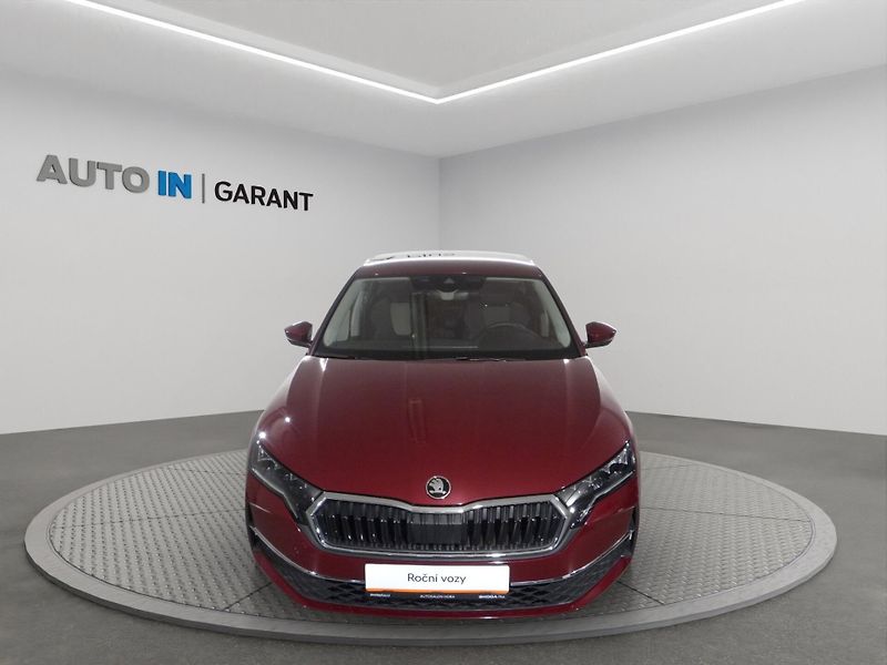 Škoda Octavia (2024) 1,5TSi 110kW Selction - fotka 2 z 20
