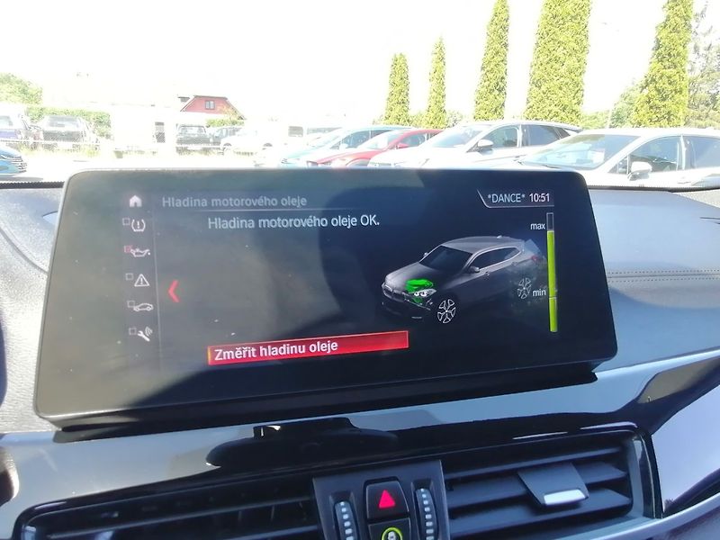 BMW X2 (2020) 2.0 20i 141kW A/T Kůže - fotka 21 z 36