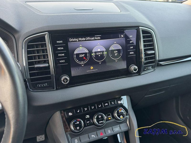 Škoda Karoq Exclusive 2.0TDI 110kw 4x4 DSG - fotka 27 z 52