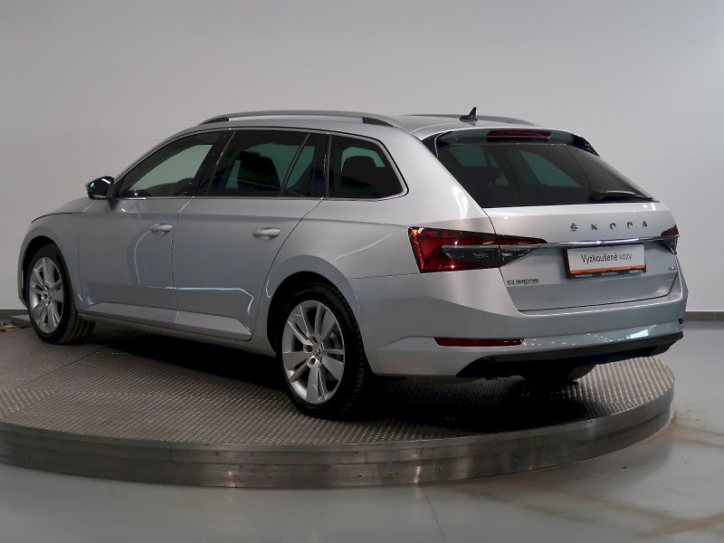 Škoda Superb (2022) STYLE 2.0TDI 147KW 4x4 DSG TAŽ - fotka 7 z 40