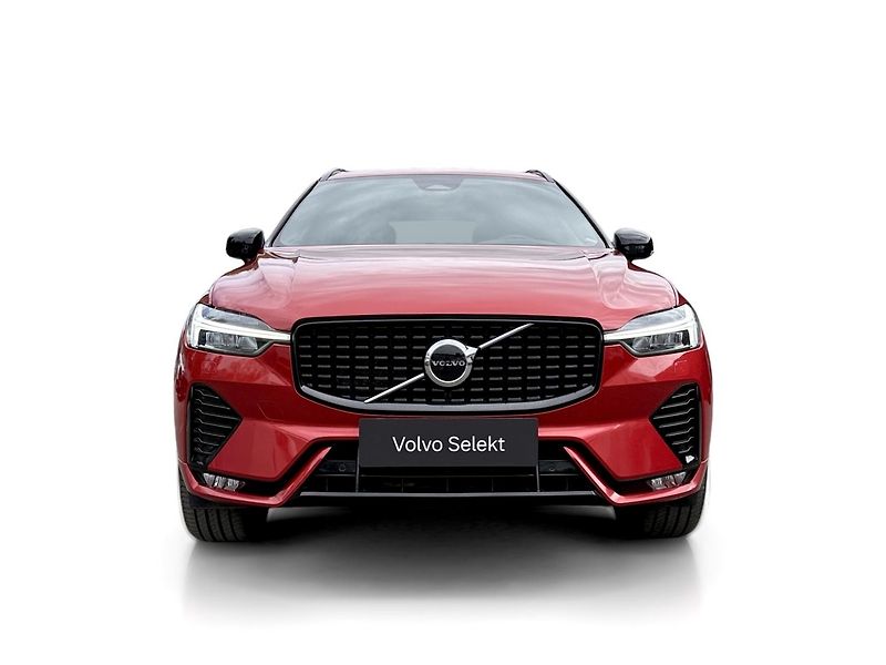 Volvo XC60 B5 AWD (benzín) // REZERVACE - fotka 9 z 48