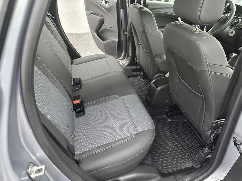 Opel Crossland X 1.2 T  - fotka 8 z 14