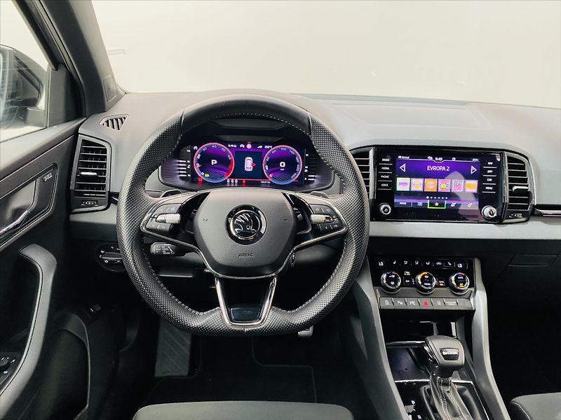 Škoda Karoq 1,5 TSI 110kW DSG SportLine - fotka 10 z 23