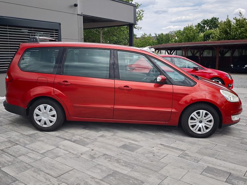 Ford Galaxy (2006) 2,0 TDCi 103 Kw Ghia 7 míst - fotka 4 z 29