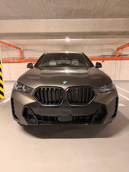 BMW X6 (2025) - fotka 2 z 14