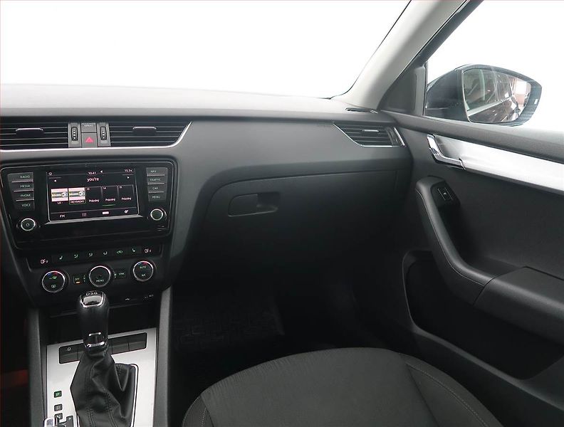 Škoda Octavia (2016) Style Plus 2.0 TDI, Automat - fotka 8 z 21