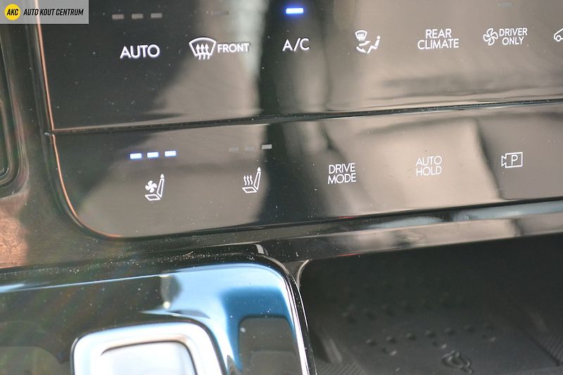 Hyundai Staria 1.6T-GDI HEV 225 PREMIUM EXECU - fotka 37 z 66