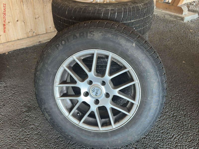 Hyundai ix35 (2012) 1.6GDi, ČR, AC, TZ - fotka 20 z 21