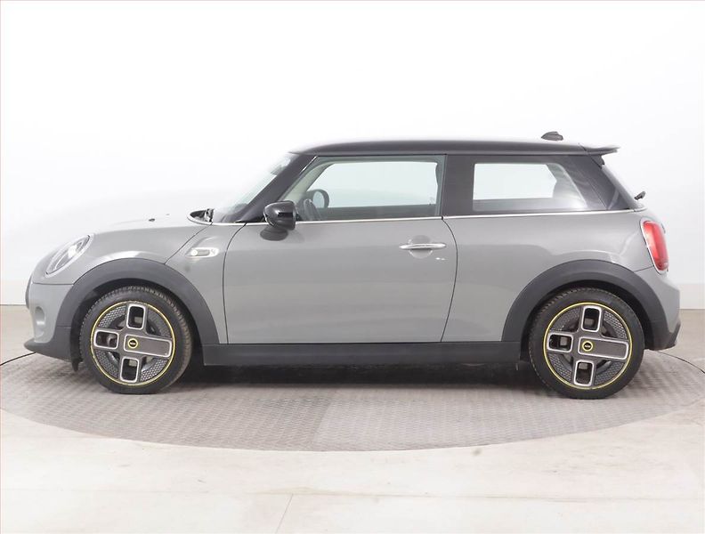 Mini Ostatní (2020) Cooper SE 32 kWh, SoH 95% - fotka 3 z 17