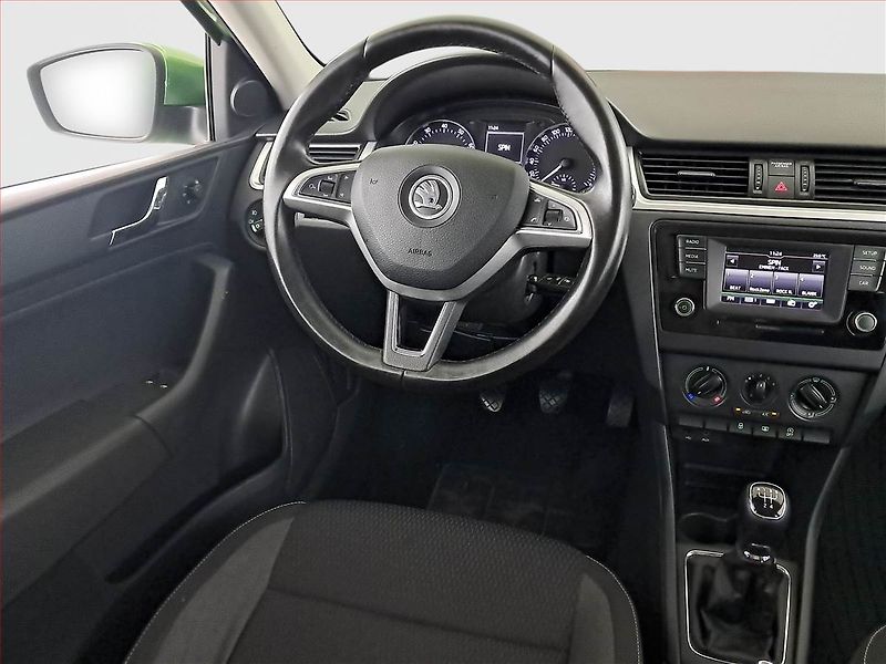 Škoda Rapid (2015) Spaceback 1.2 TSI - fotka 7 z 20