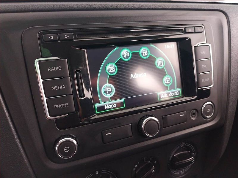 Škoda Rapid (2015) Spaceback 1.2 TSI, Serv.kniha - fotka 17 z 18