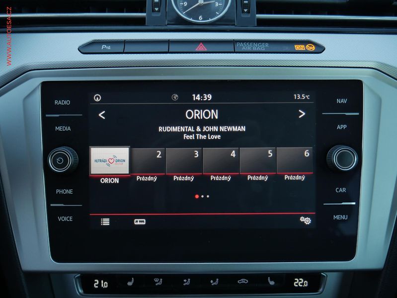 Volkswagen Passat (2018) 2.0TDi, DSG, navi - fotka 19 z 24