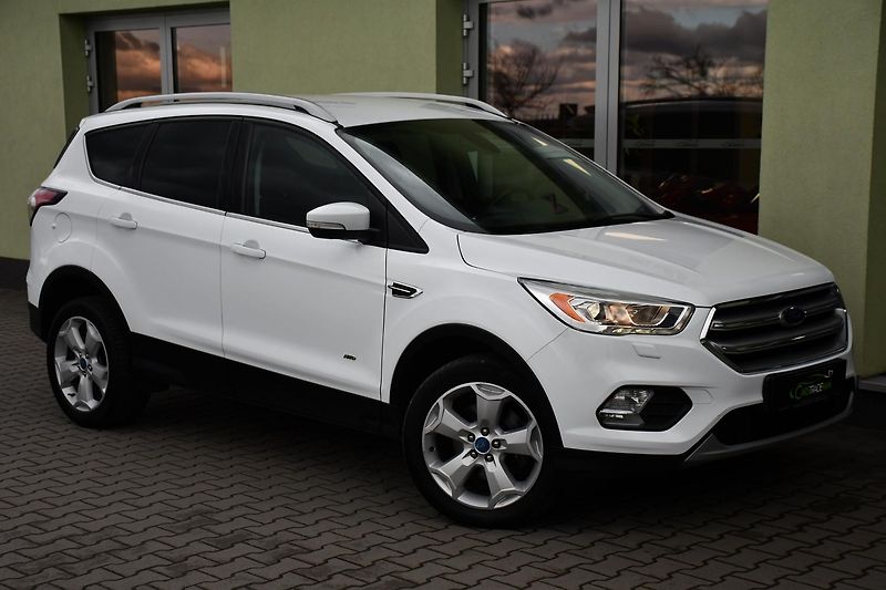 Ford Kuga 2,0TDCi AUT. A/C ČR TAŽNÉ - fotka 2 z 39