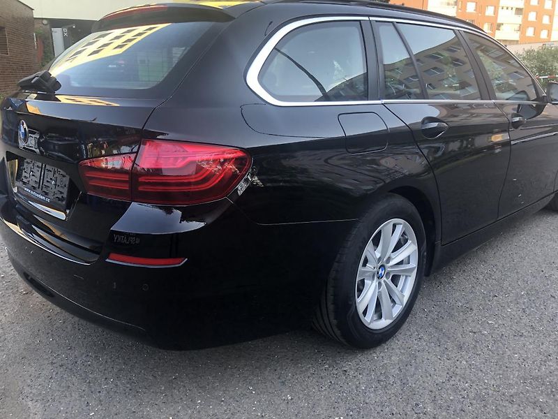 BMW Řada 5 (2015) 518d Touring NAVI velmi pěkný - fotka 10 z 76