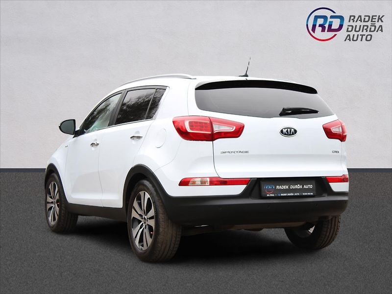 Kia Sportage 2,0 CRDi  ČR,A/T,4x4,EXCLUSIVE - fotka 7 z 35