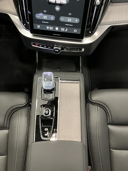 Volvo XC90 B5 AWD Ultra Bright AT8, ČR - fotka 20 z 49