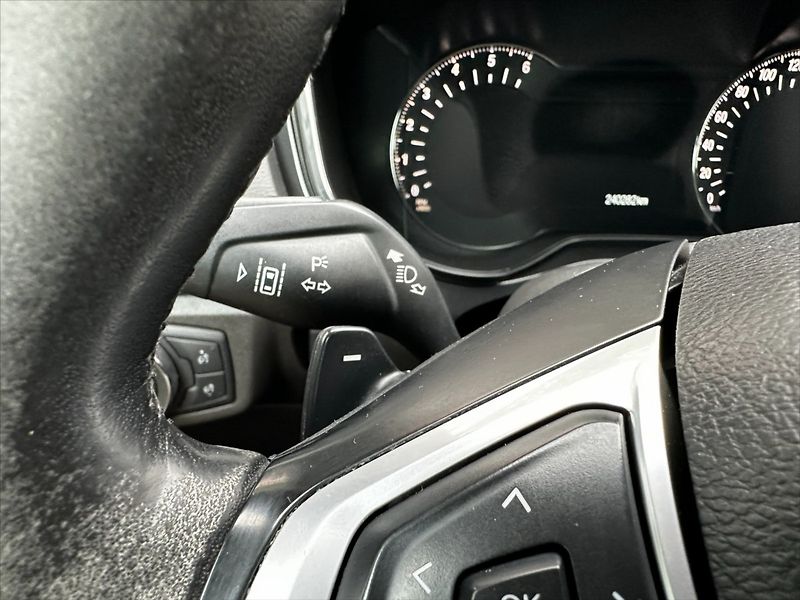 Ford Mondeo 2,0 TDCi 110kW-CZ-AUTOMAT - fotka 23 z 38