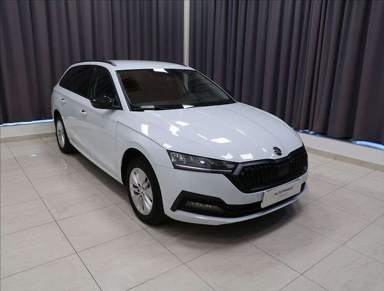 Škoda Octavia 2,0 TDI VÝHŘEV 1. MAJ ČR DPH - fotka 4 z 47
