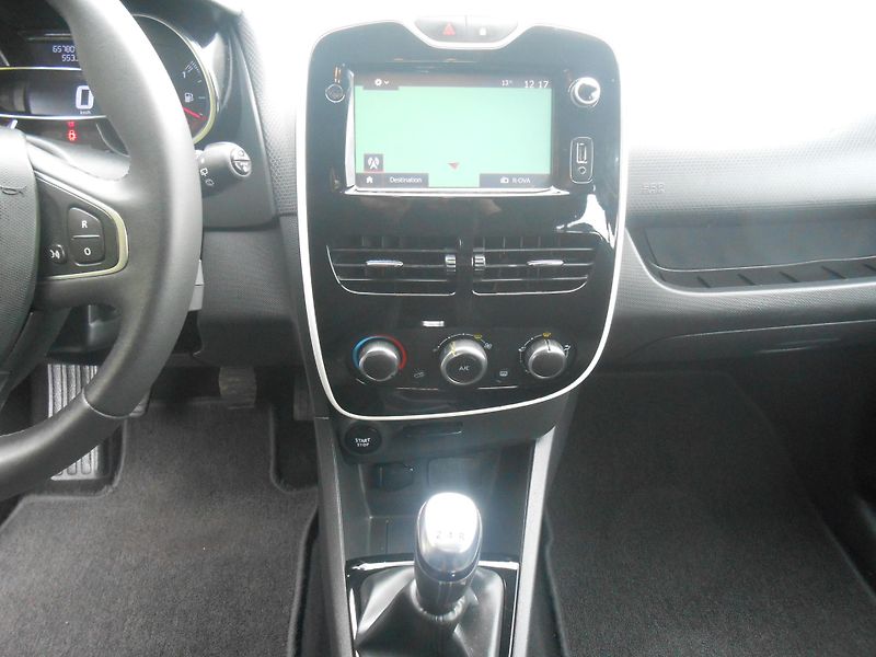 Renault Clio 0,9TCe,NAVI, CHROM, 65TKM - fotka 28 z 39
