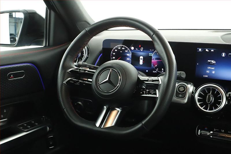 Mercedes-Benz GLB (2024) 200 d 4MATIC - fotka 8 z 20